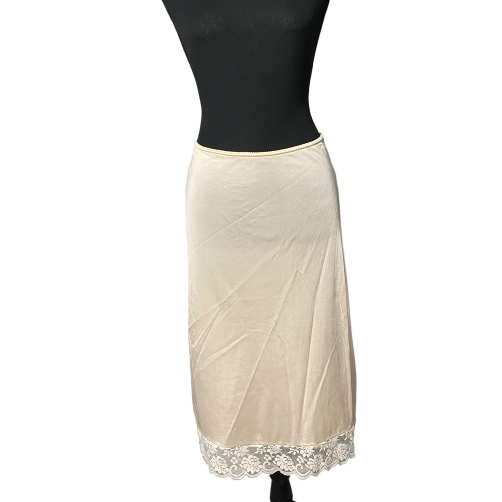 Vintage 1960s Chantilly Maidenform Beige Slip Skirt Size Small ILGWU Union Made